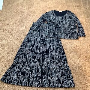 Susan Lawrence size XL two piece maxi skirt and 3/4 sleeve top